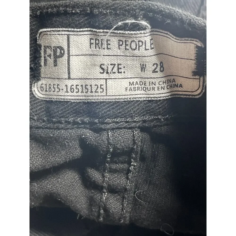 Free People Women's Black Lace Hem High Waisted Wide Leg Denim Jeans Shorts 28